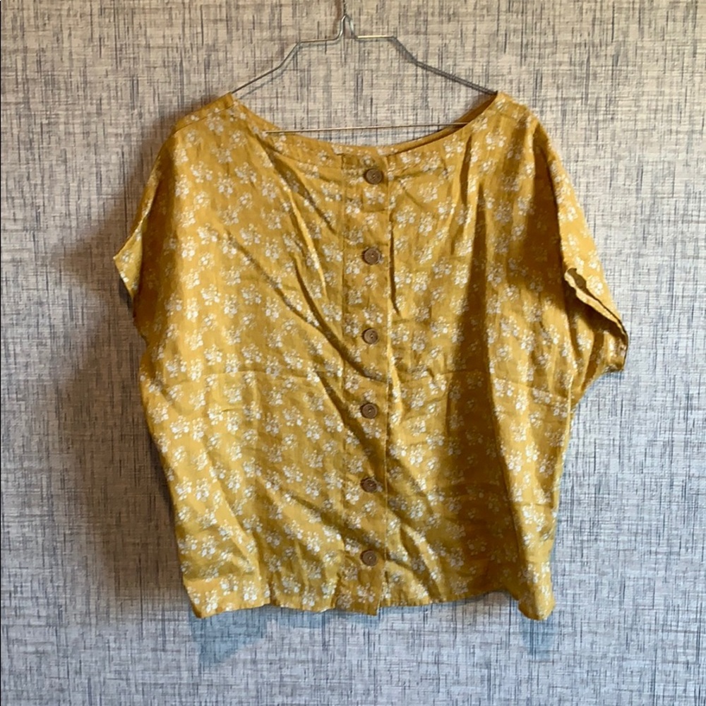 Yellow flower 🌹 blouse